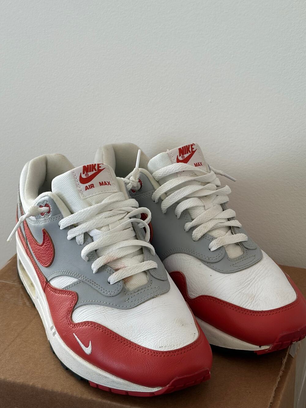 Nike Air Max 1 White University Red Light Smoke Grey